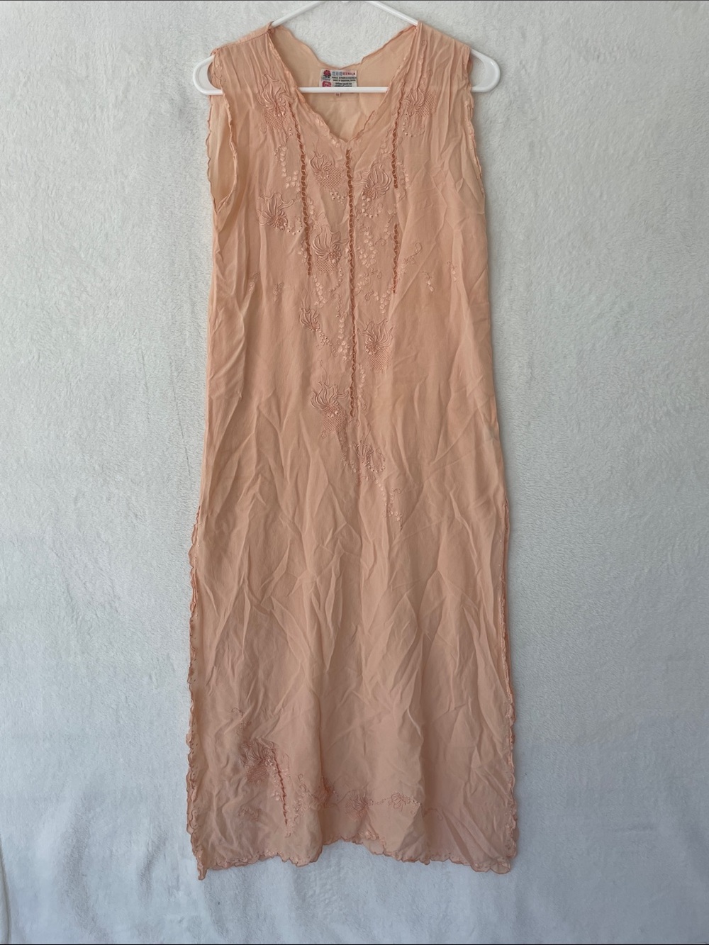 Vintage 100% Silk Peony Chinese Arts & Crafts Hand Embroidered Slip Dress Peach